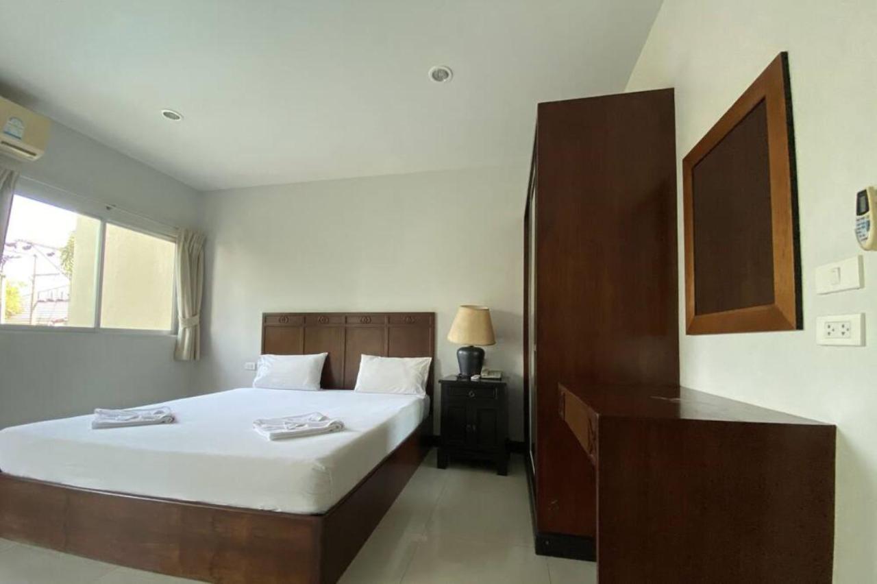 Ferienwohnung C.A.P Mansion Phuket Exterior foto
