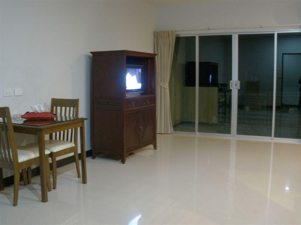 Ferienwohnung C.A.P Mansion Phuket Exterior foto