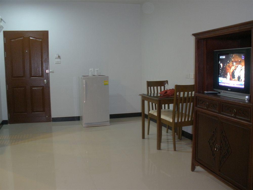 Ferienwohnung C.A.P Mansion Phuket Exterior foto