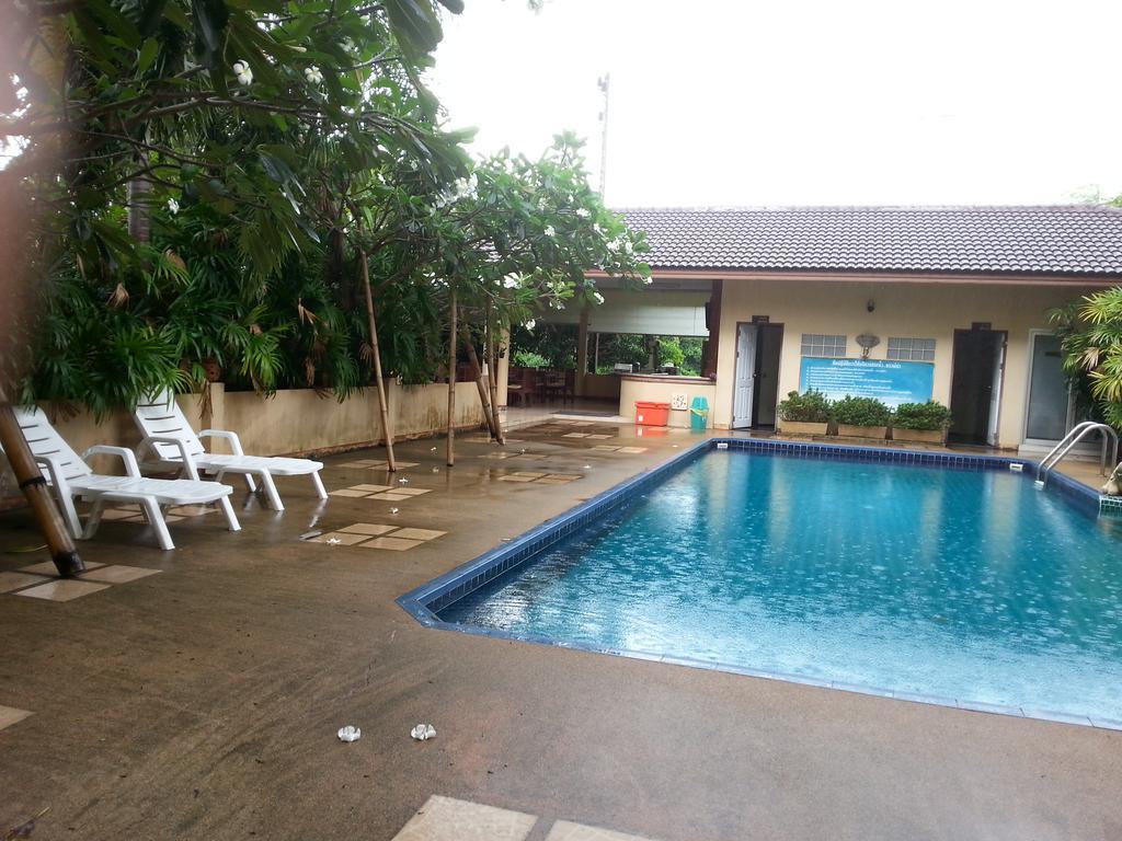Ferienwohnung C.A.P Mansion Phuket Exterior foto