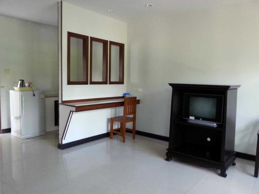 Ferienwohnung C.A.P Mansion Phuket Exterior foto