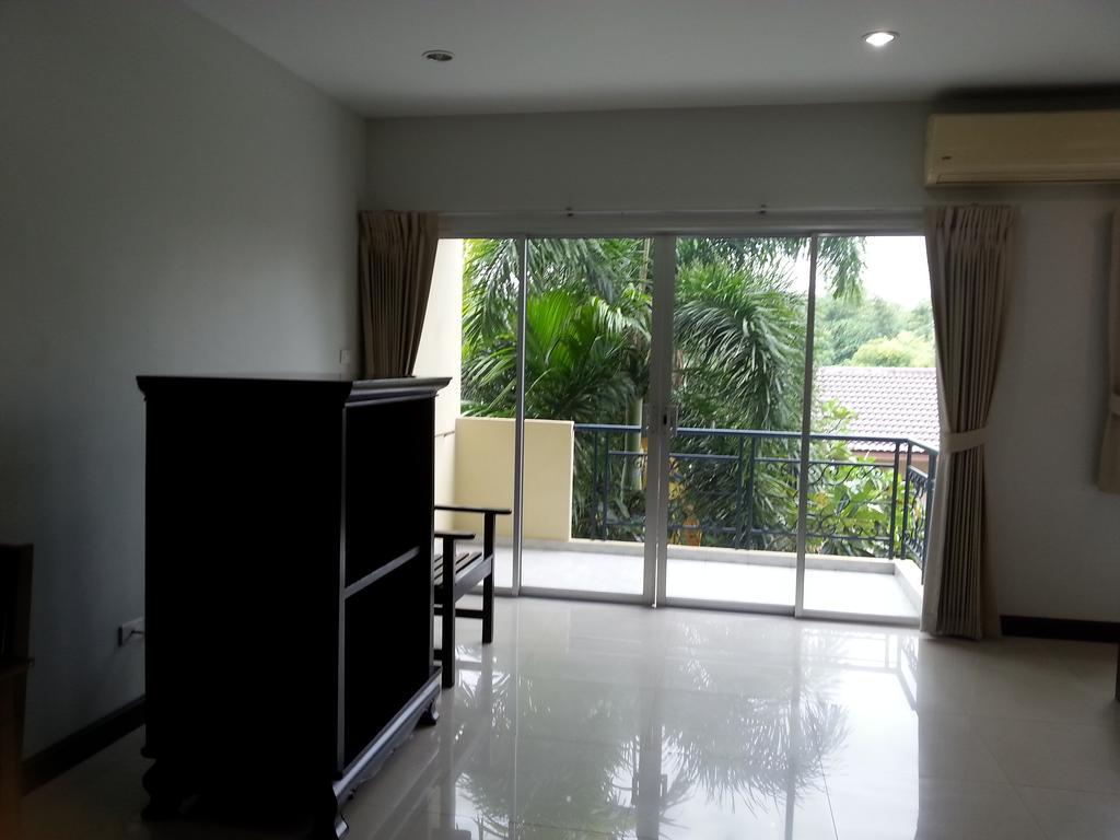 Ferienwohnung C.A.P Mansion Phuket Exterior foto