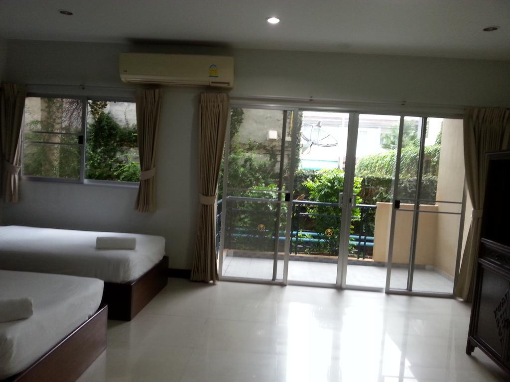 Ferienwohnung C.A.P Mansion Phuket Exterior foto