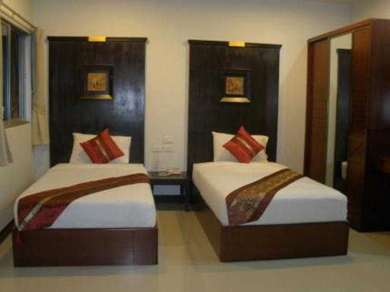 Ferienwohnung C.A.P Mansion Phuket Exterior foto