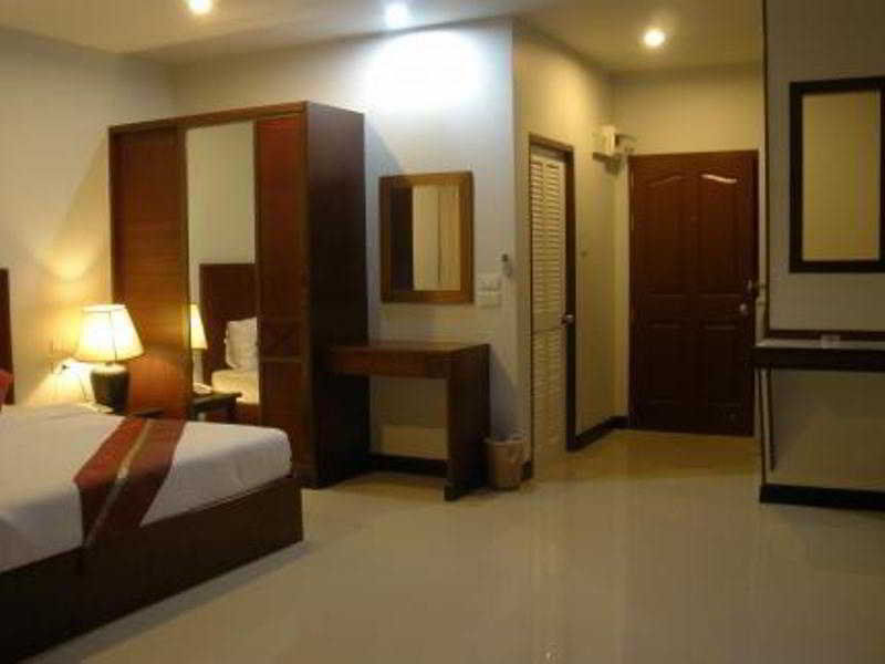 Ferienwohnung C.A.P Mansion Phuket Exterior foto
